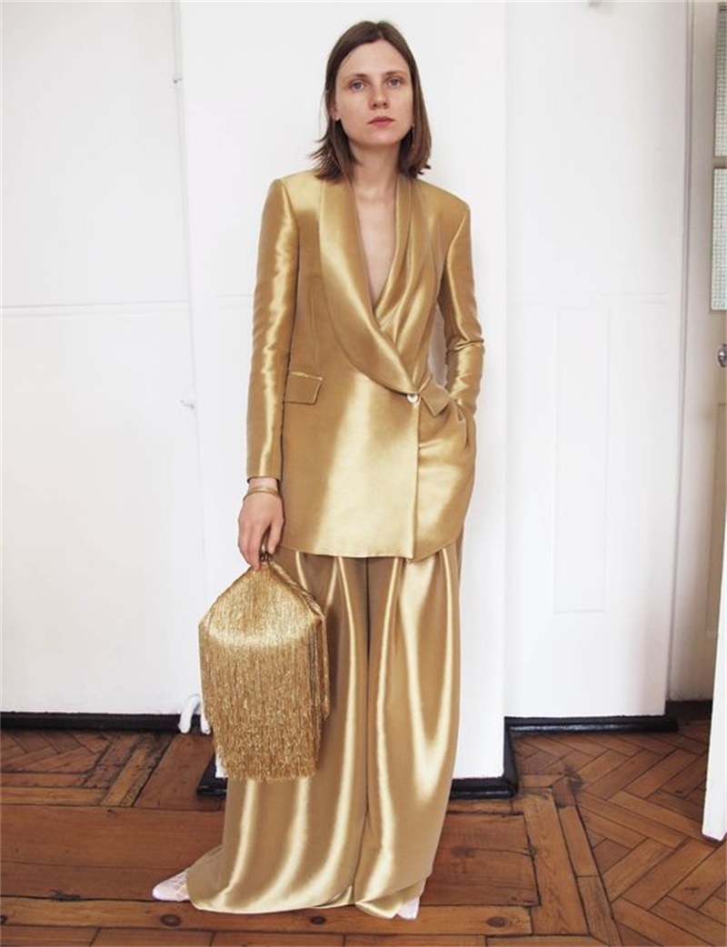 Women'S Formal Wear For A Wedding - Ternos femininos de cetim de seda