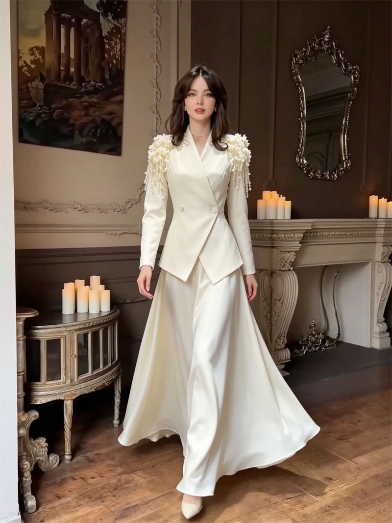 Formal Wear Gowns For Women - Conjunto de Saia e Blazer Bege
