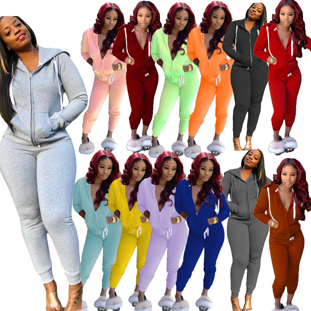 Conjunto Esportivo Feminino de - Monochrome Suit Set avaliação e preço